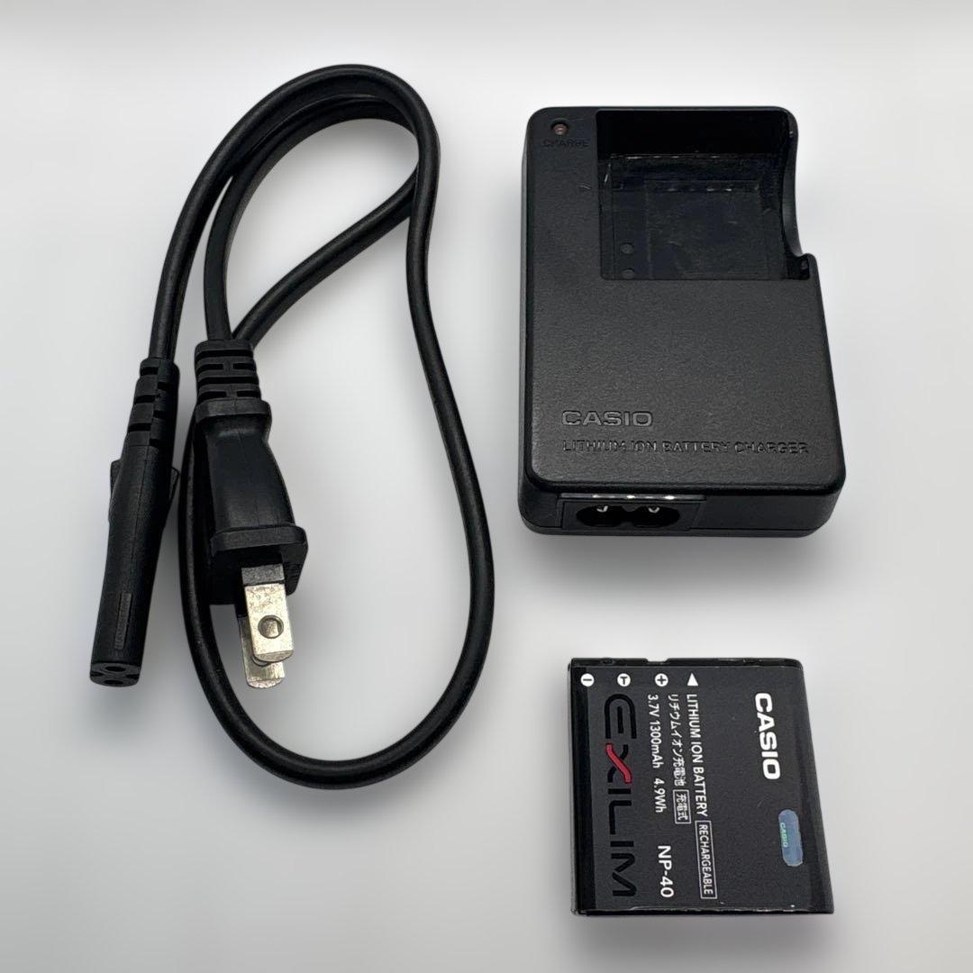 デジタルカメラ CASIO EXILIM EX-Z400 12.1MP