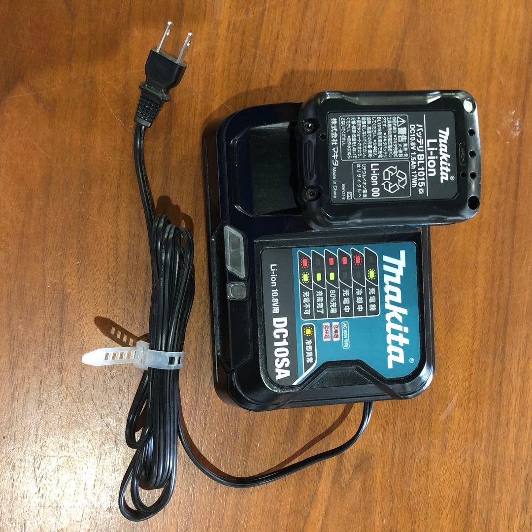 マキタ　掃除機 バッテリー充電器付　CL108FD