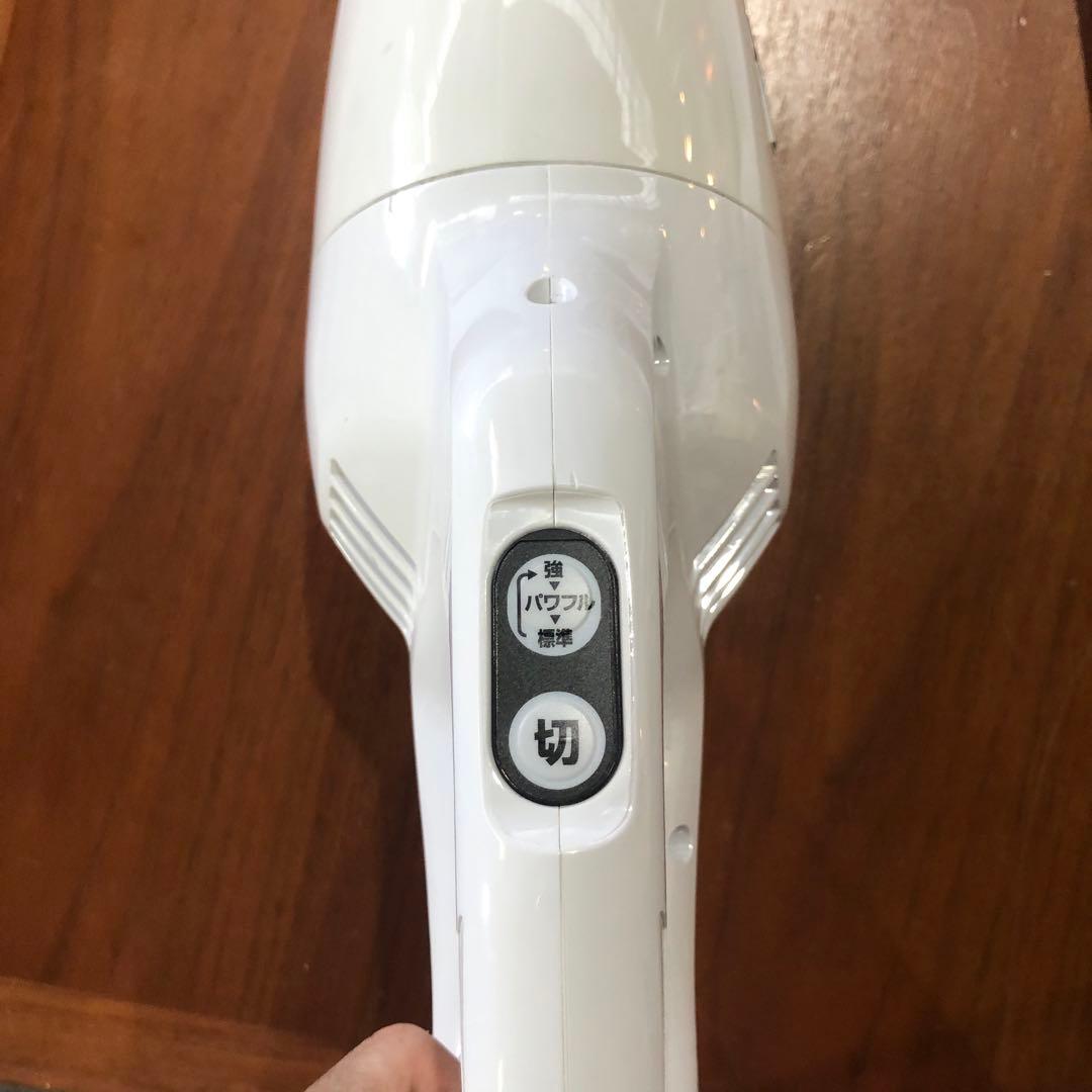 マキタ　掃除機 バッテリー充電器付　CL108FD