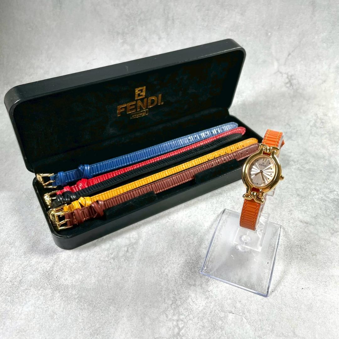 【超美品】FENDI フェンディ 腕時計 カメレオン チェンジベルト6本クォーツ