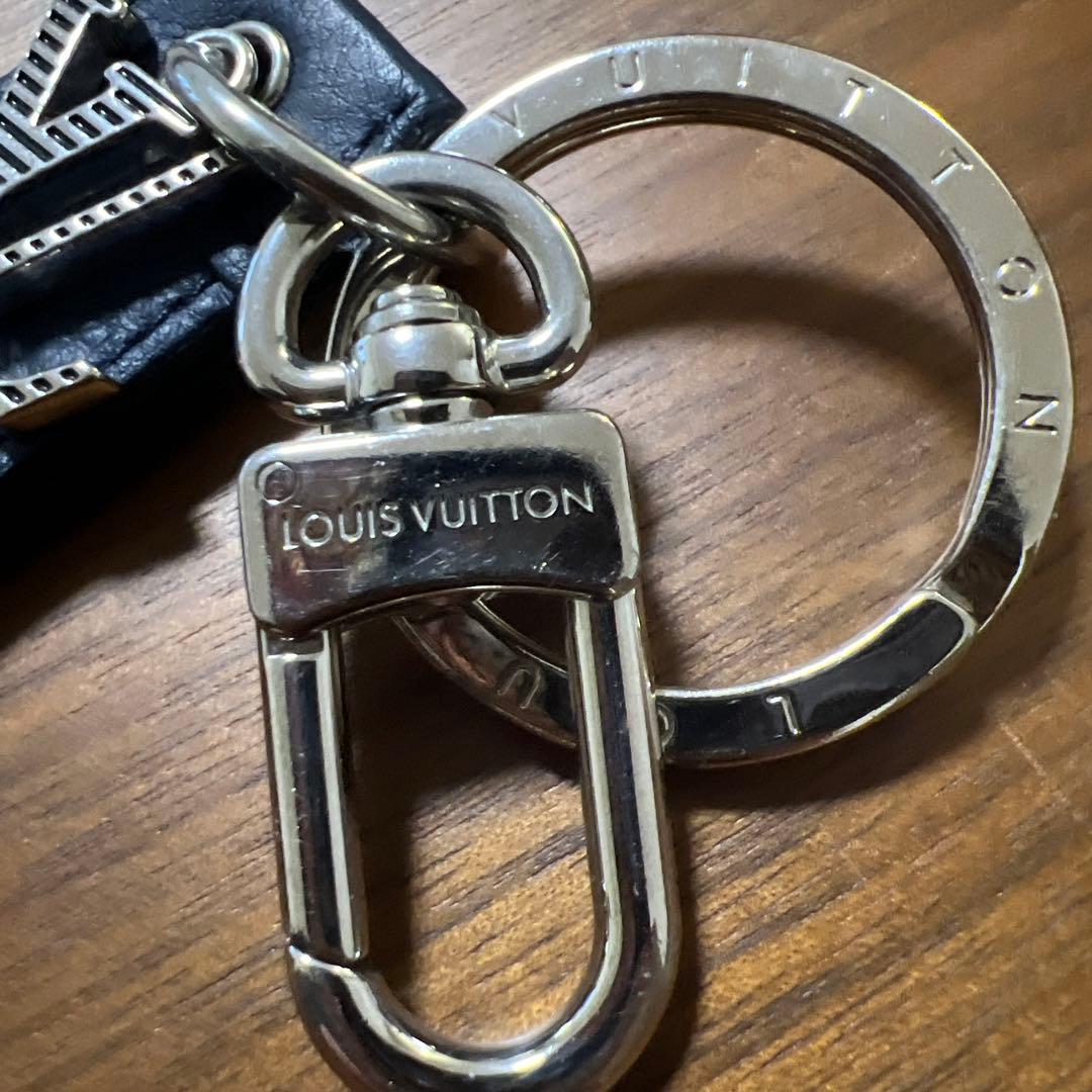 りょん様ルイヴィトン　キーホルダー・ドラゴンヌ