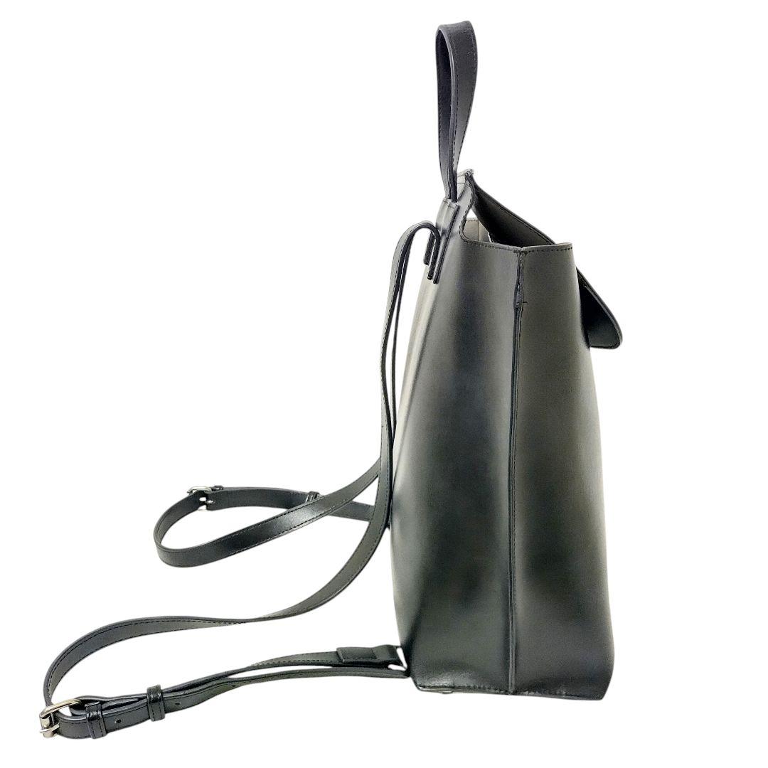 ヤーキ YAHKI レザー リュック バックパック ブラック A4収納可 美品