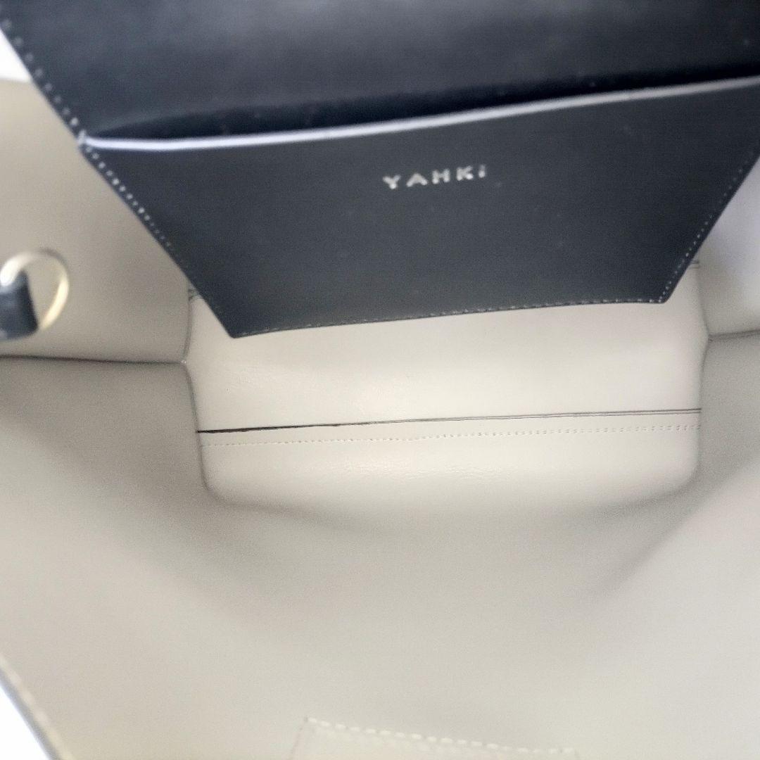 ヤーキ YAHKI レザー リュック バックパック ブラック A4収納可 美品