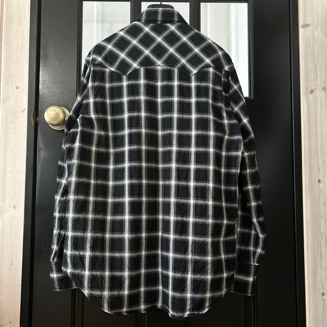 The letters ウエスタンチェックシャツ M BK