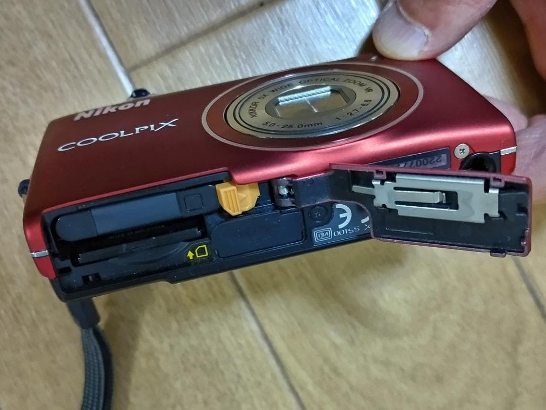 【美品】動作確認 ニコン NIKON COOLPIX S5100