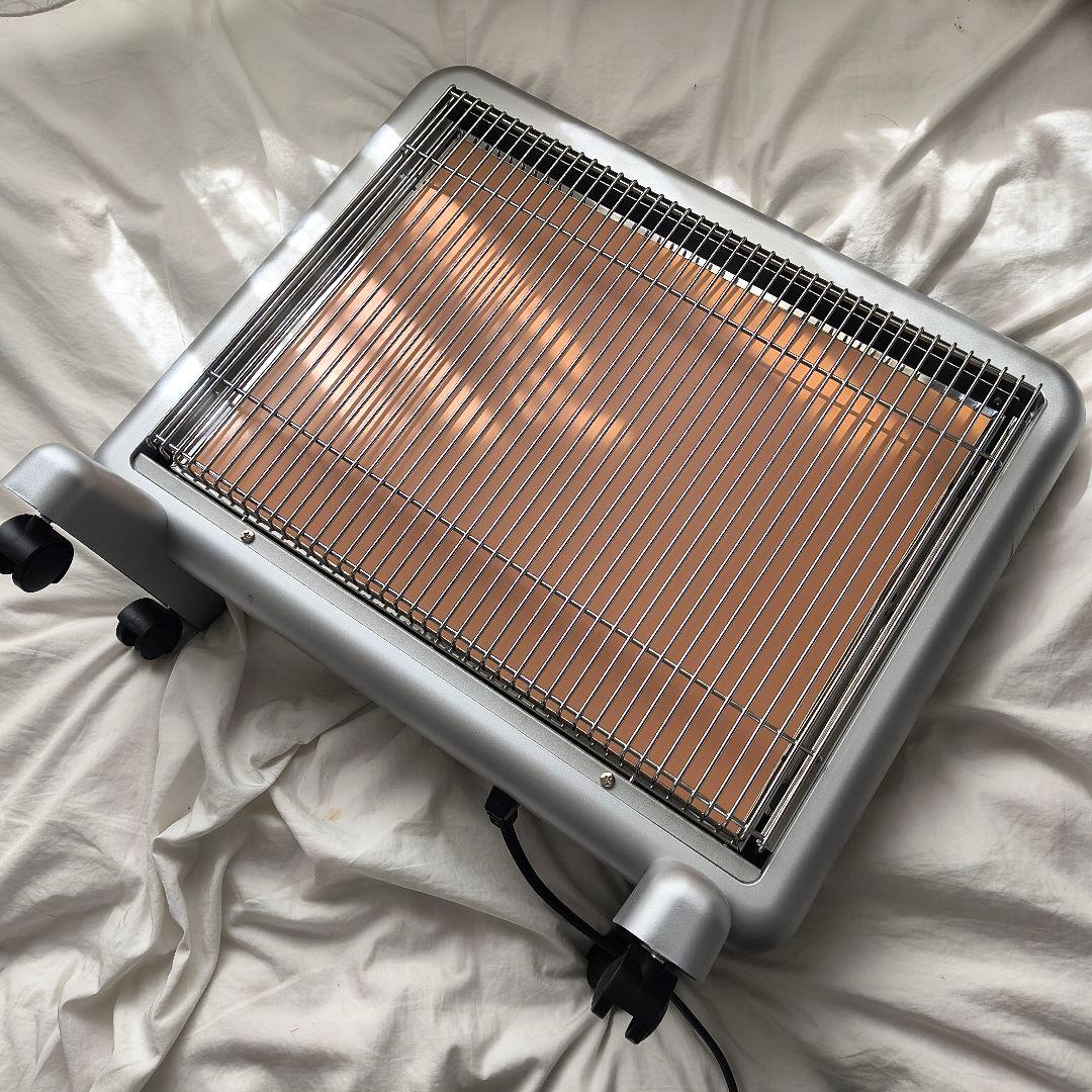 サンルミエ　円赤外線暖房器