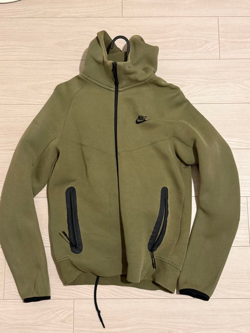 NIKEテックフリース　2024wモデル