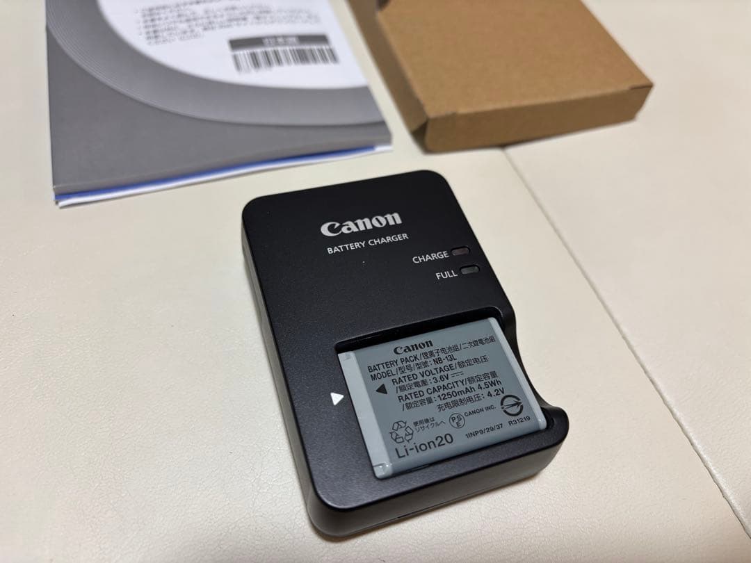 Canon PowerShot SX720 HS 新品未開封　キャノン　カメラ