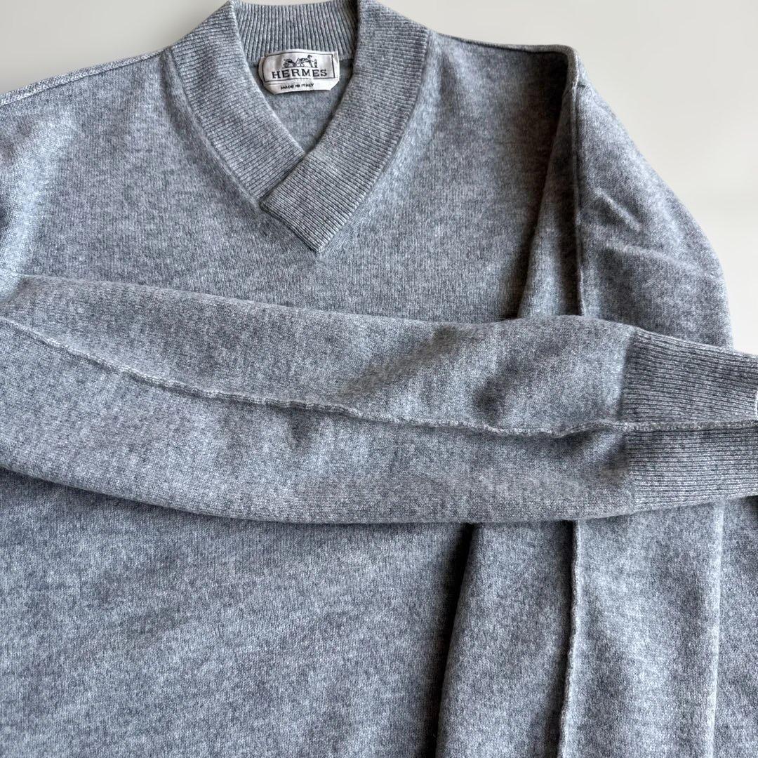 HERMES グレー Vネック カシミヤセーター　　Sサイズ