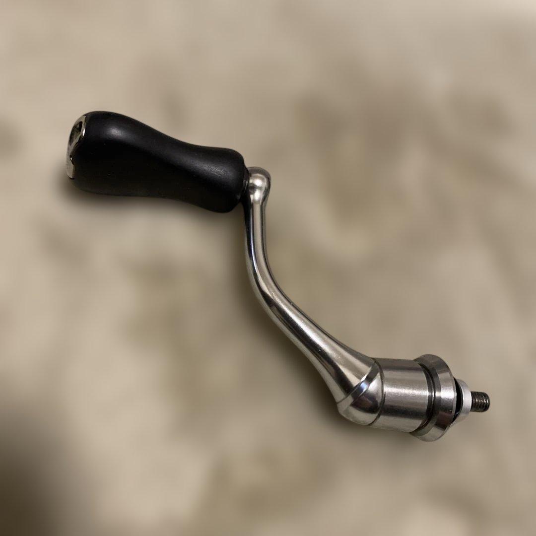 出品本日2/1まで【美品】シマノ 19ストラディック C2000SHG