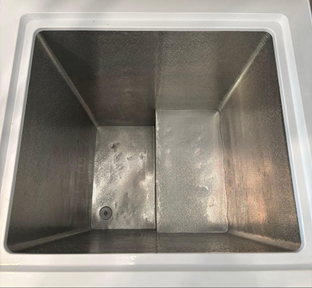 【送料込・美品】COMFEE' 冷凍庫 100L RCC100WH/E