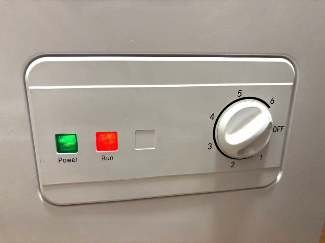 【送料込・美品】COMFEE' 冷凍庫 100L RCC100WH/E