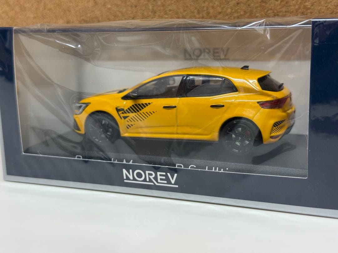 【新品】ノレブ ルノー メガーヌ RS ウルティム イエロー 1/43