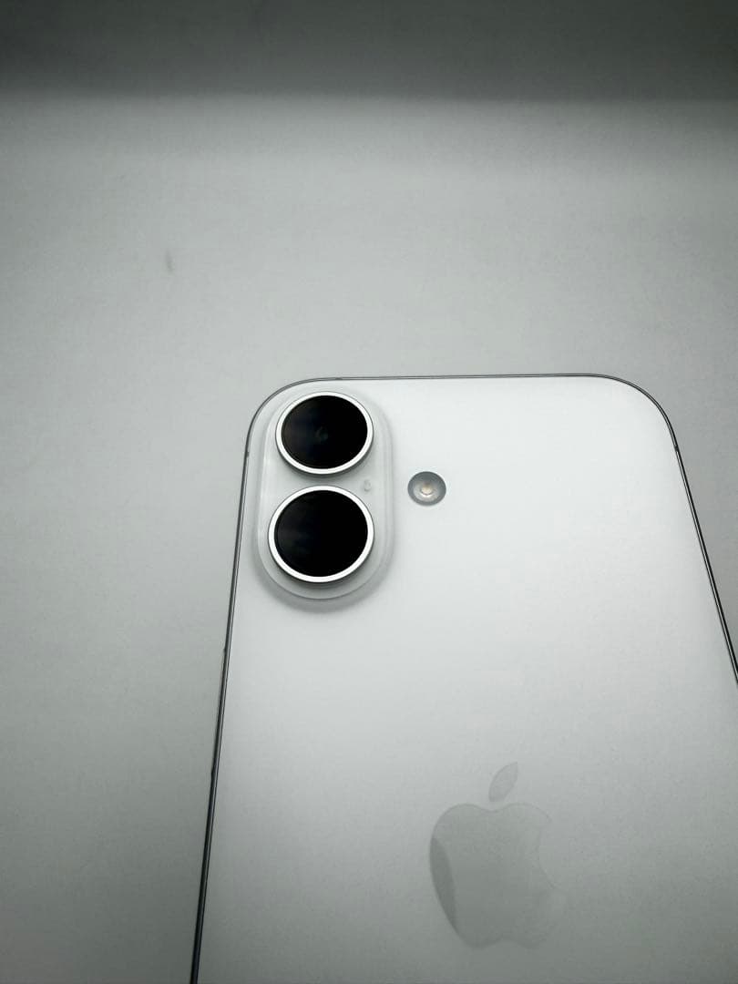 iPhone16 128GB White/ SIMフリー