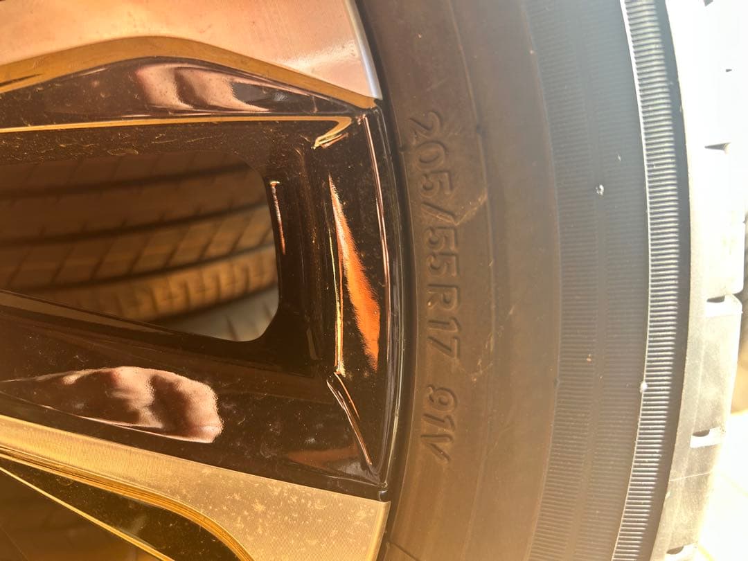 ヴォクシー/ノア90系　17インチ　 タイヤホイール　4本セット