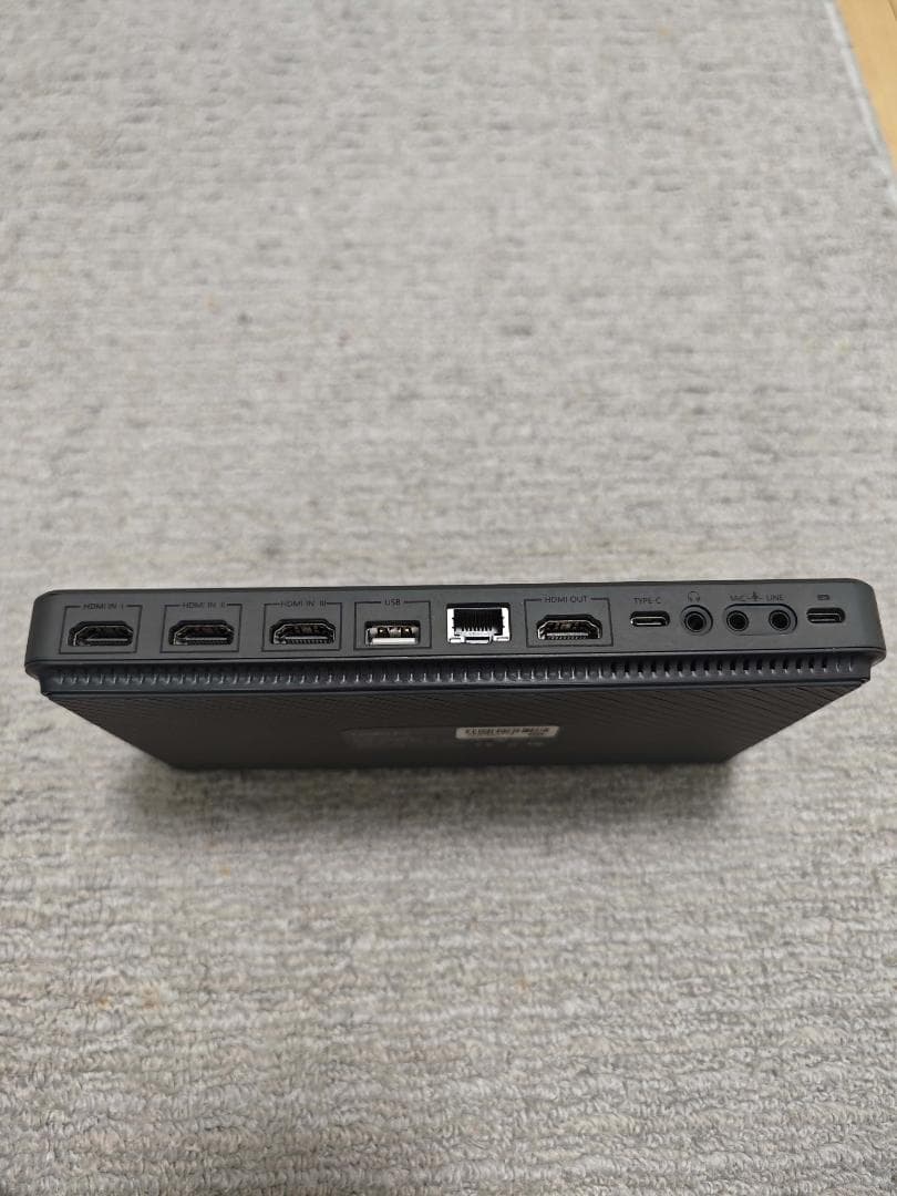 YoloBox Proライブストリーミングデバイス