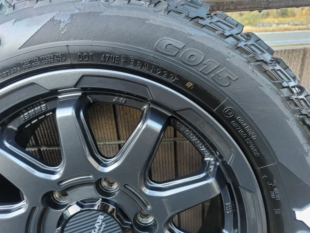 美品 アルミ 16インチ ヨコハマ ジオランダー AT 215 65 16