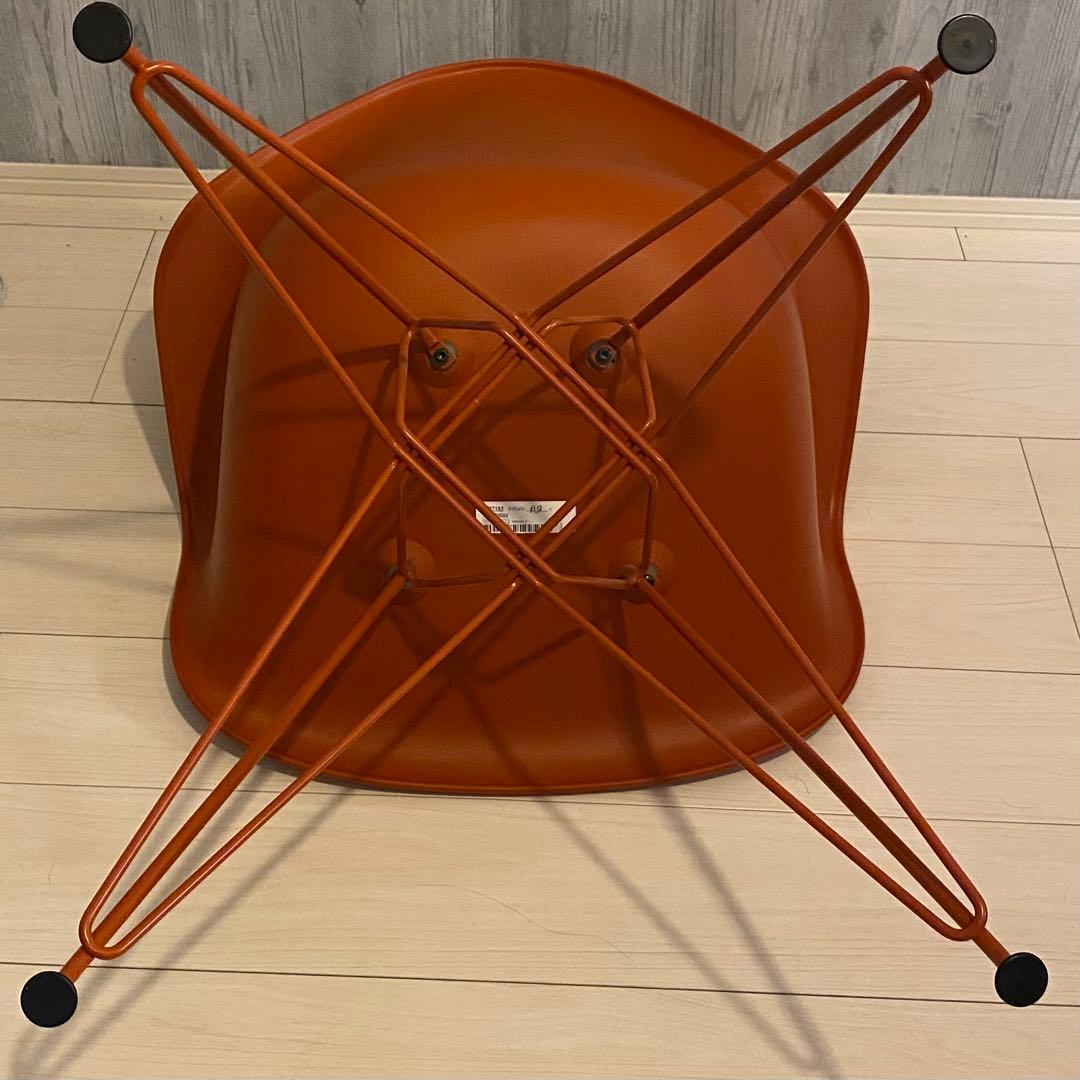Herman Miller HAY イームズプラスチックシェルアームチェア