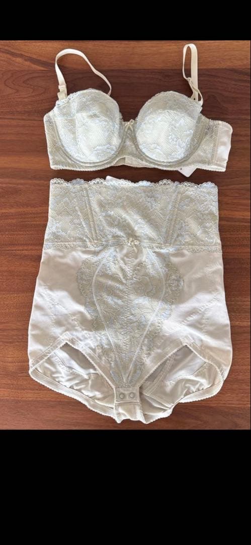 ダイアナ　セットアップ　2セット