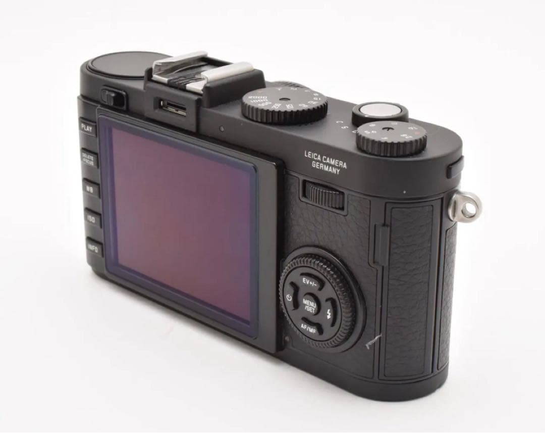 デジタルカメラ Leica X2. ELMARIT 28mm f/2.8 ASPH