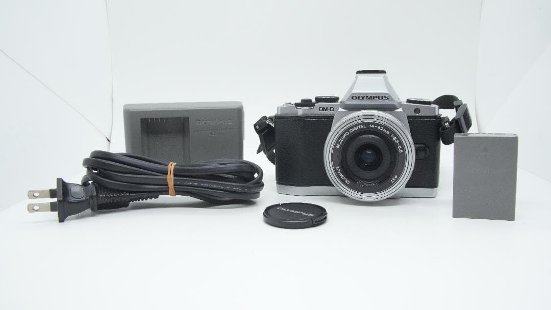 【A2278】 OLYMPUS E-M5 / 14-42 3.5-5.6