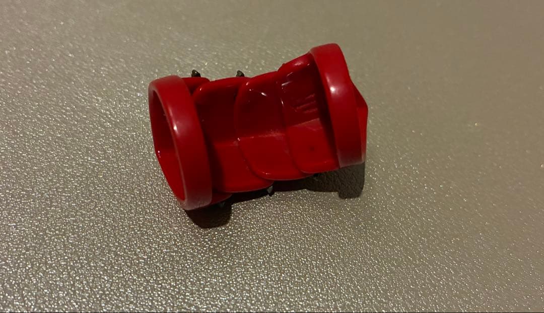 ヴィヴィアンウエストウッド　レジンアーマーリング　赤