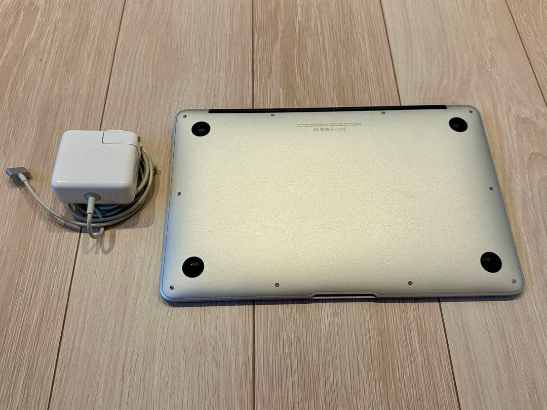 MacBook Air 11インチ 128GB Early 2015 充電器付