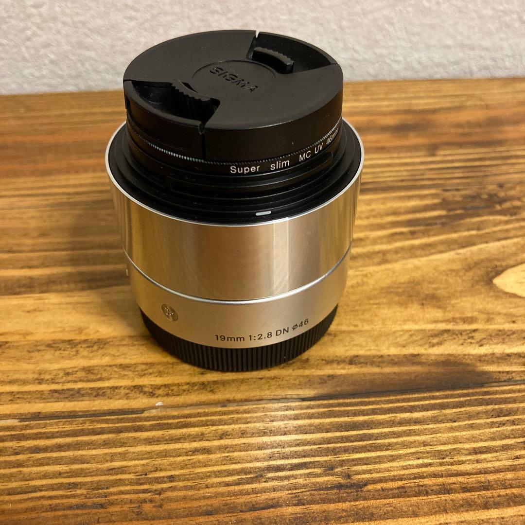 SIGMA 19mm f/2.8 DN レンズ
