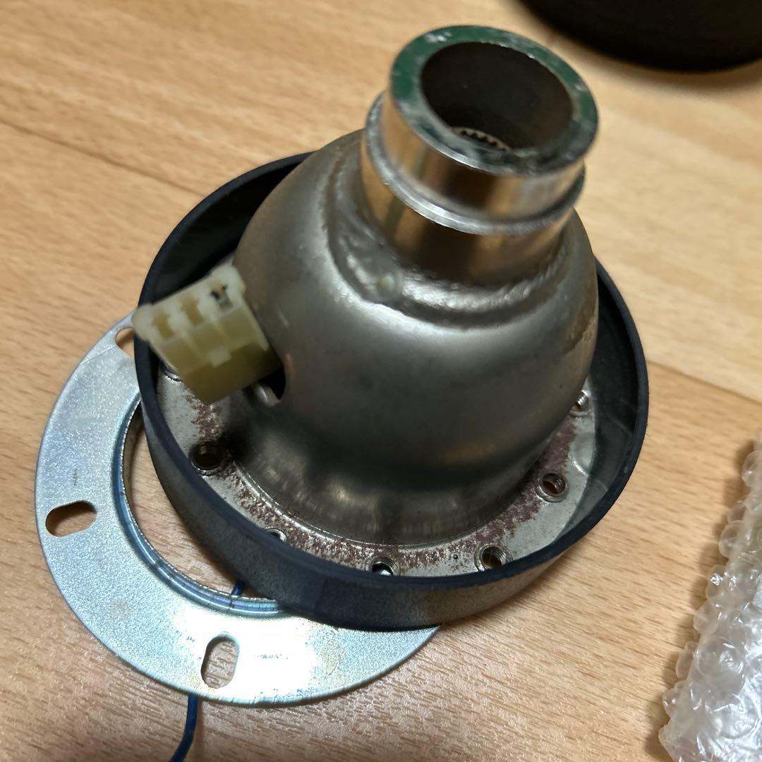 PERSONAL ウッドステアリング 4本スポーク　TOYOTAエンブレム