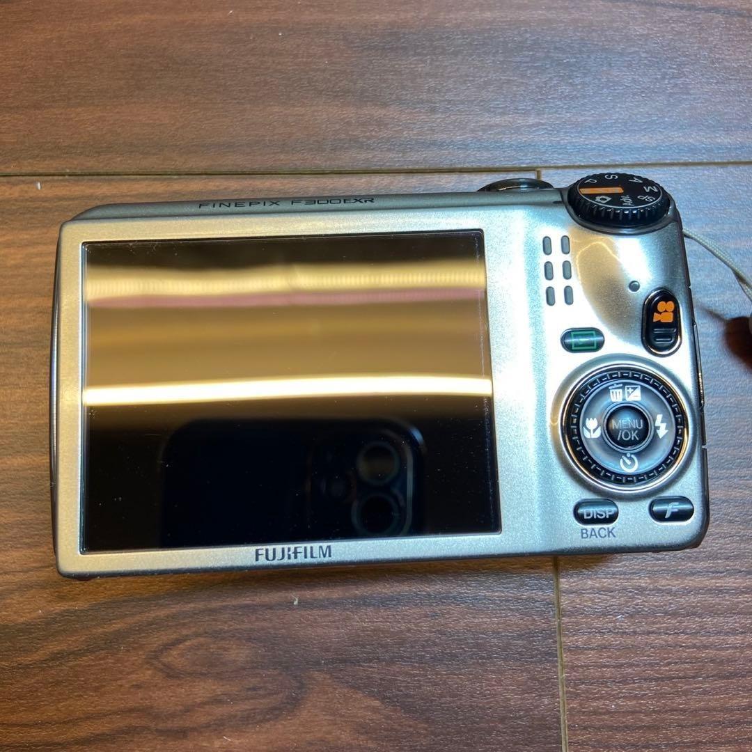 FUJIFILM FinePix F300 EXR デジカメ 4924
