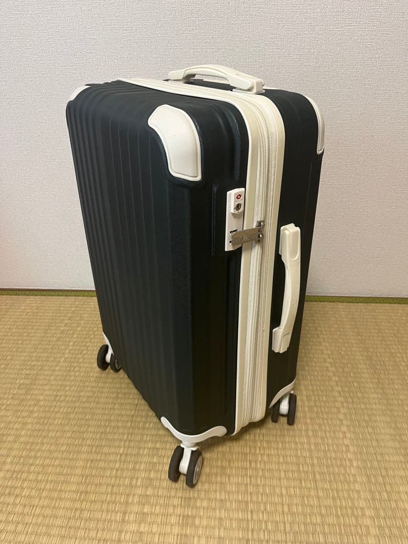 おしゃれ！拡張付き！キャリーケース！！