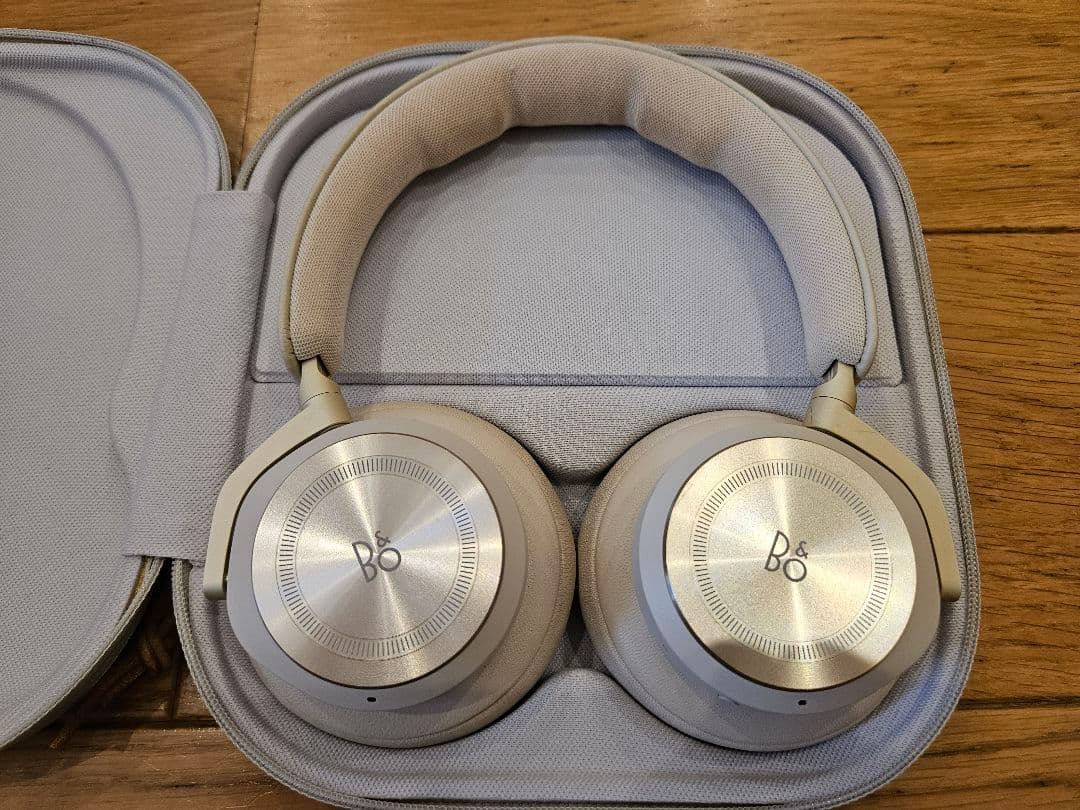 Bang & Olufsen Beoplay HX ワイヤレスヘッドフォン