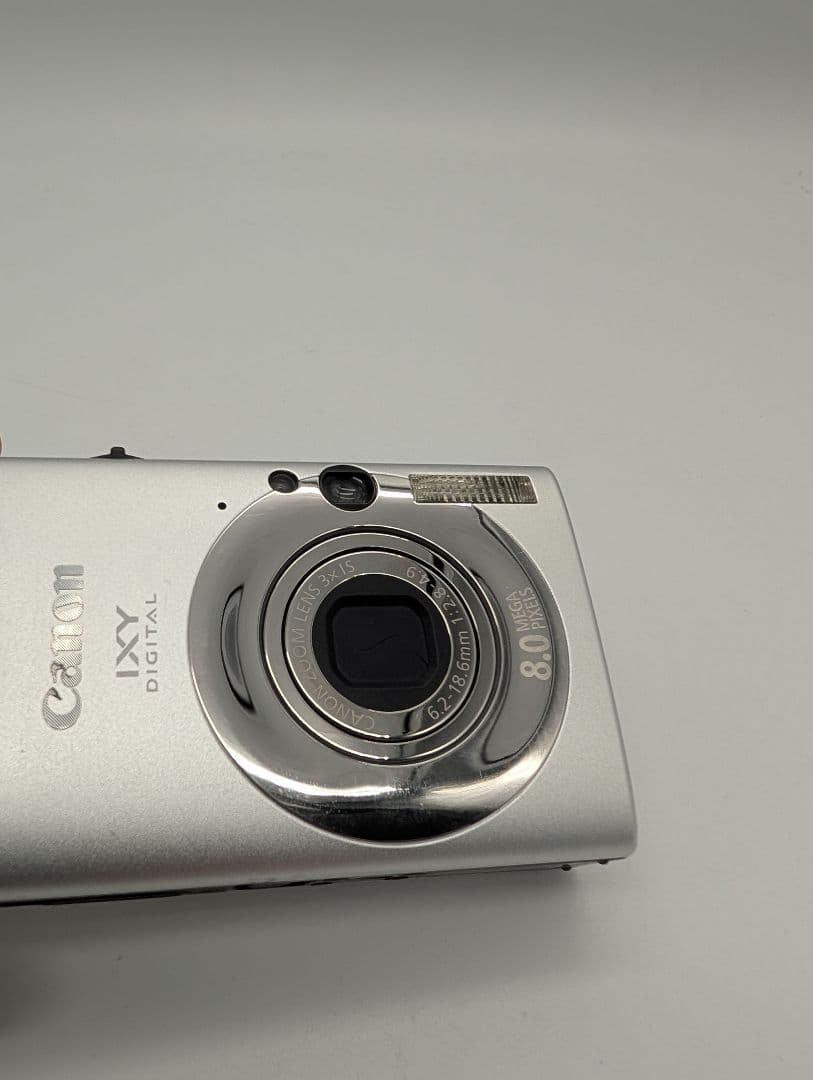 Canon IXY DIGITAL 20 IS デジカメ キャノン シルバー