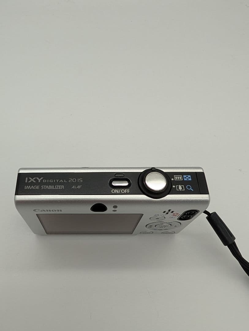 Canon IXY DIGITAL 20 IS デジカメ キャノン シルバー