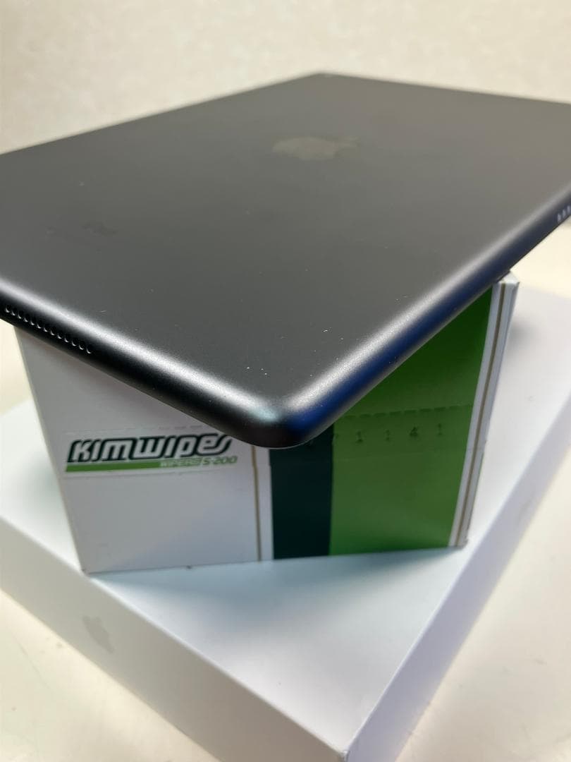 iPad 第9世代　256GB グレー　Wi-Fiモデル カバーガラスつき