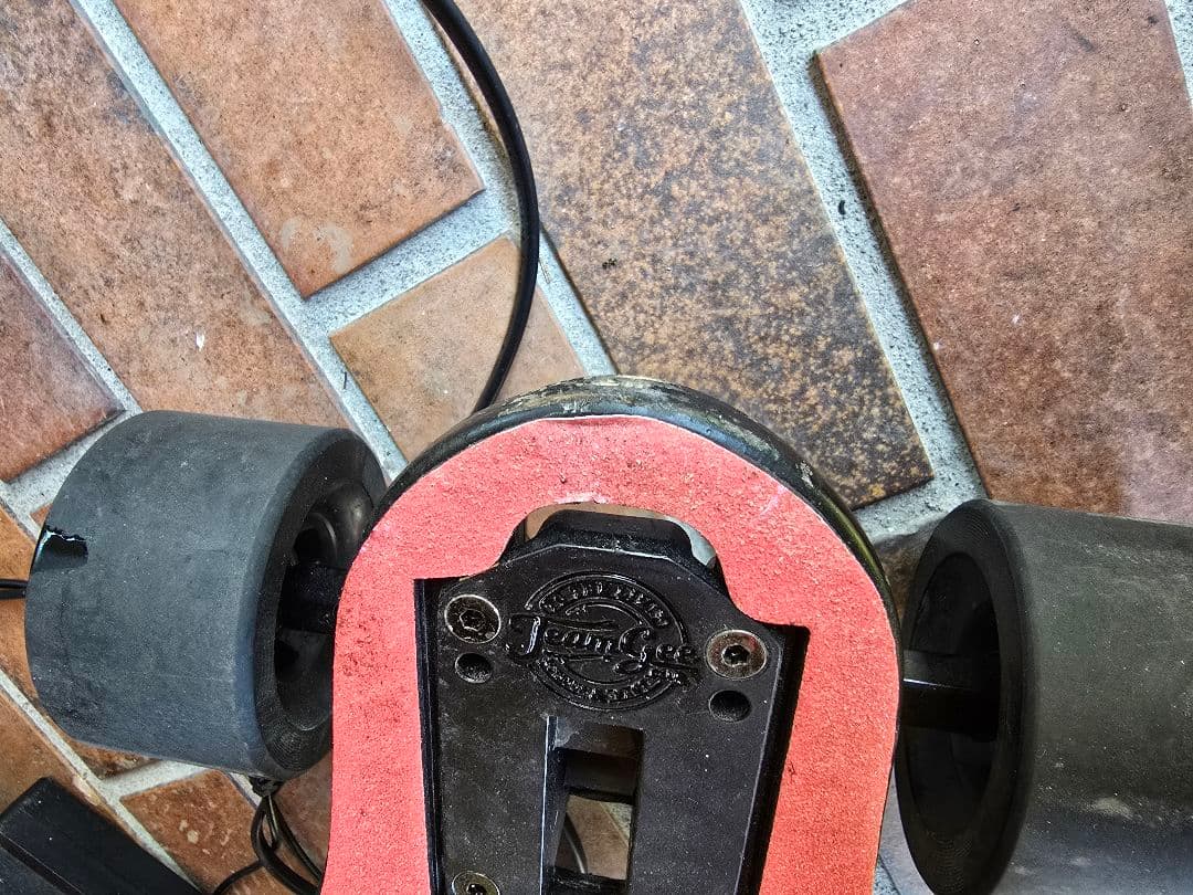 TeamGee H9 電動スケボー スケートボード　ロング 軽量薄型ハイスペック