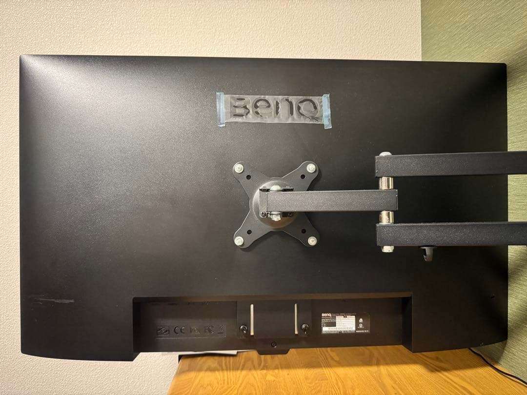 BenQ EW3270U 31.5インチ