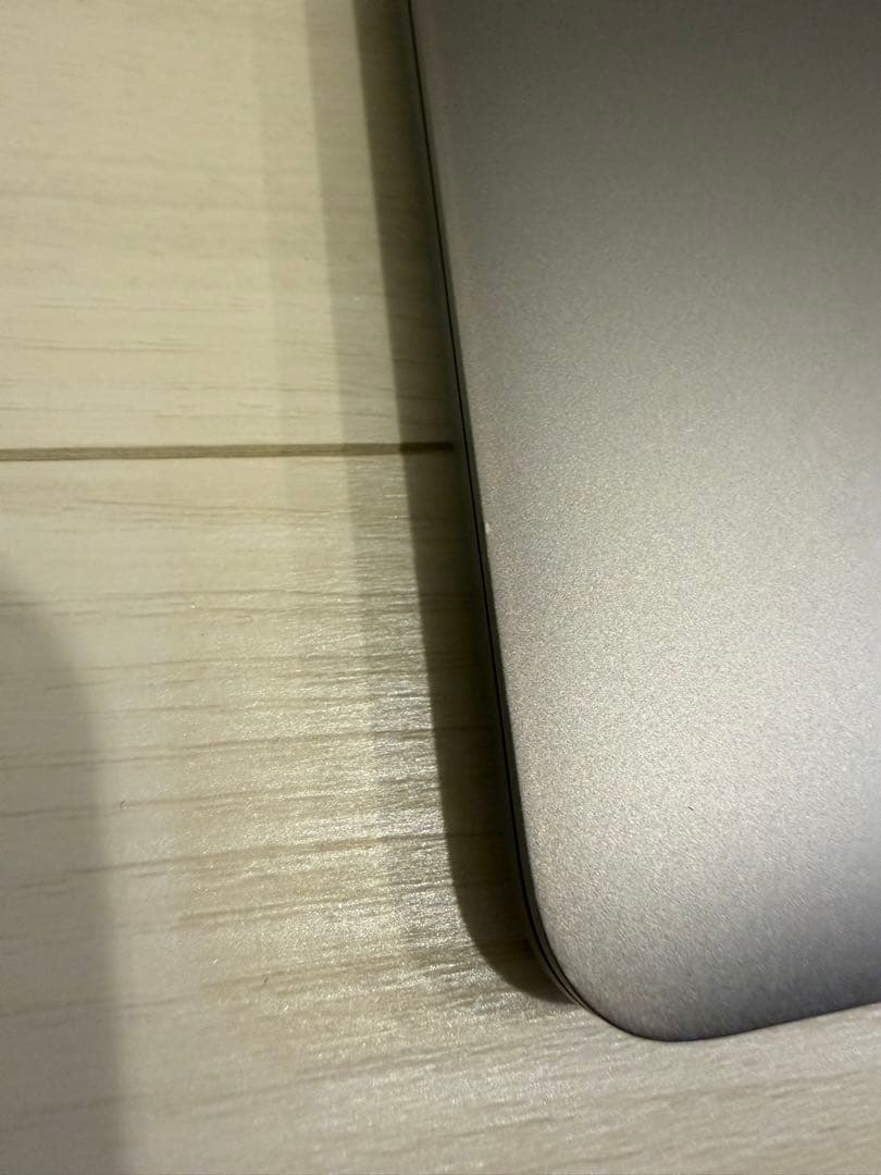 Apple MacBook Air (M1, 2020) 美品 8G/256GB