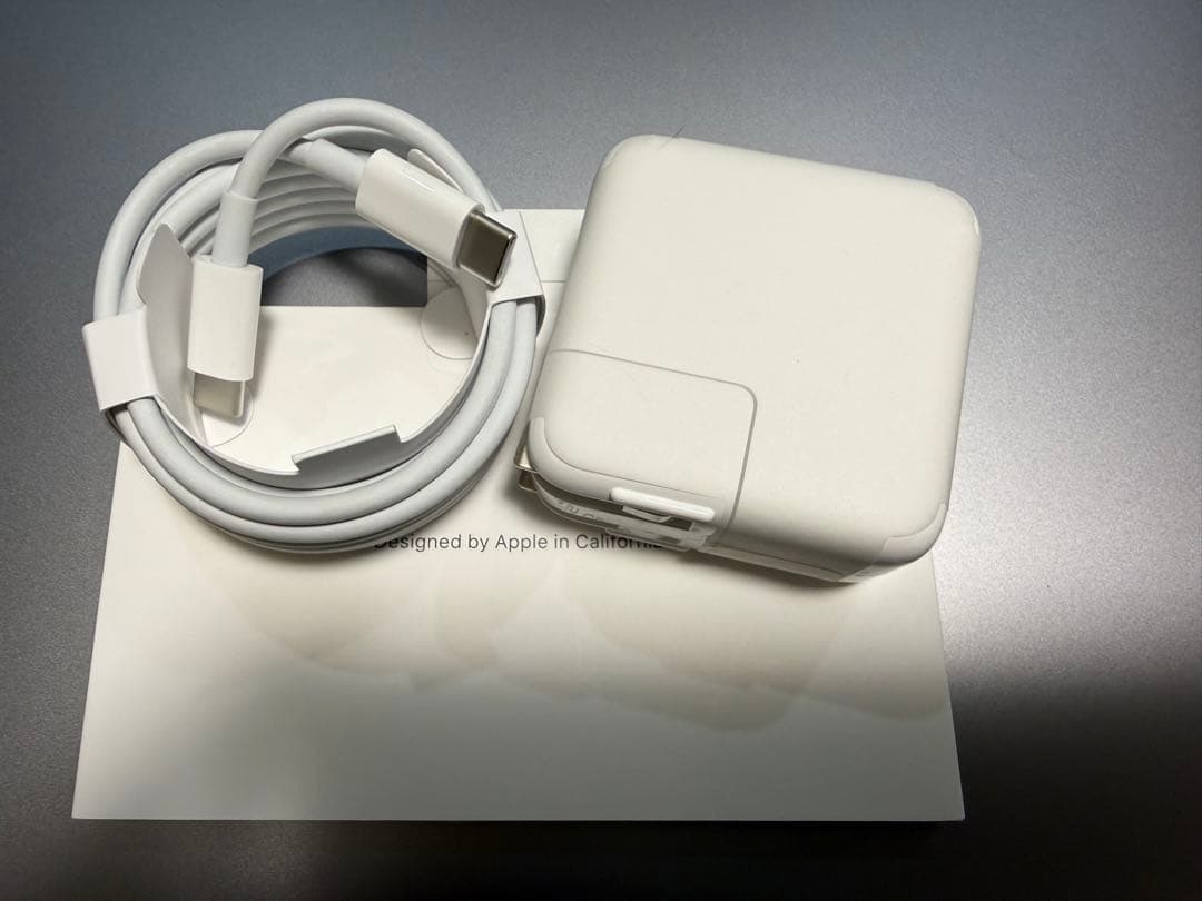 Apple MacBook Air (M1, 2020) 美品 8G/256GB