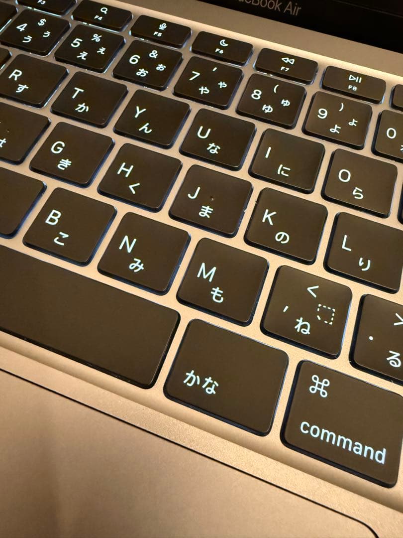 Apple MacBook Air (M1, 2020) 美品 8G/256GB