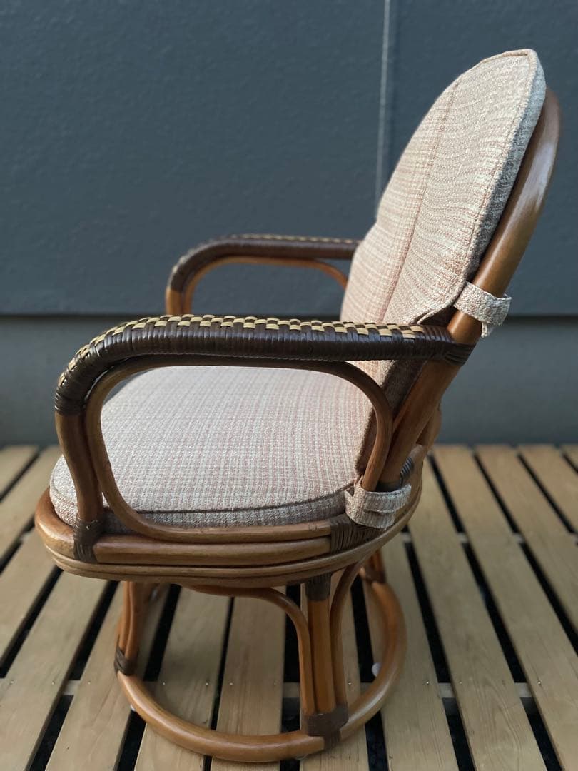 極美品　KAZAMA 籐椅子　360度回転椅子　ラタン　カザマ