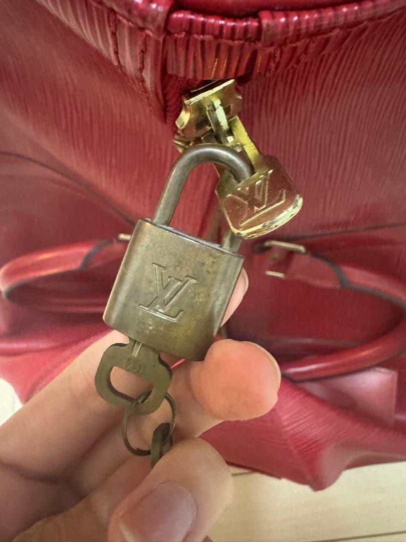 又*吉様 ルイヴィトン 赤エピ キーポル50 ボストンバッグ