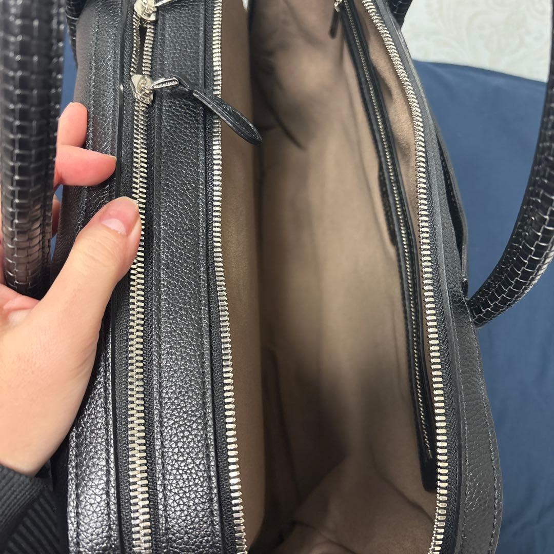 PELLE MORBIDA ブラックレザービジネスバッグ