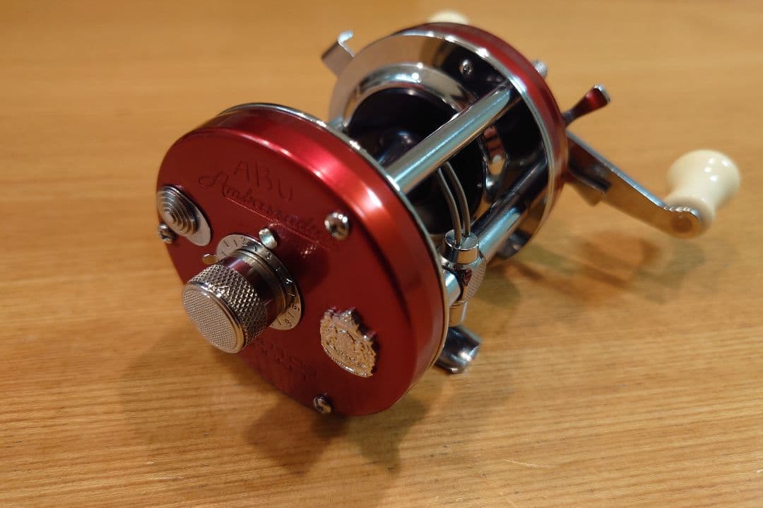 アブ　アンバサダー　6501csロケット 赤　左ハンドル　雷魚　怪魚