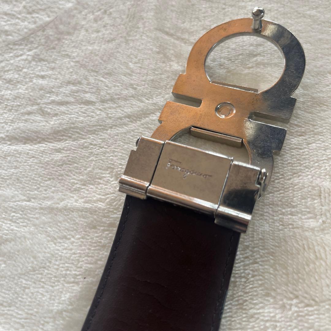 Salvatore Ferragamo ブラック レザーベルト