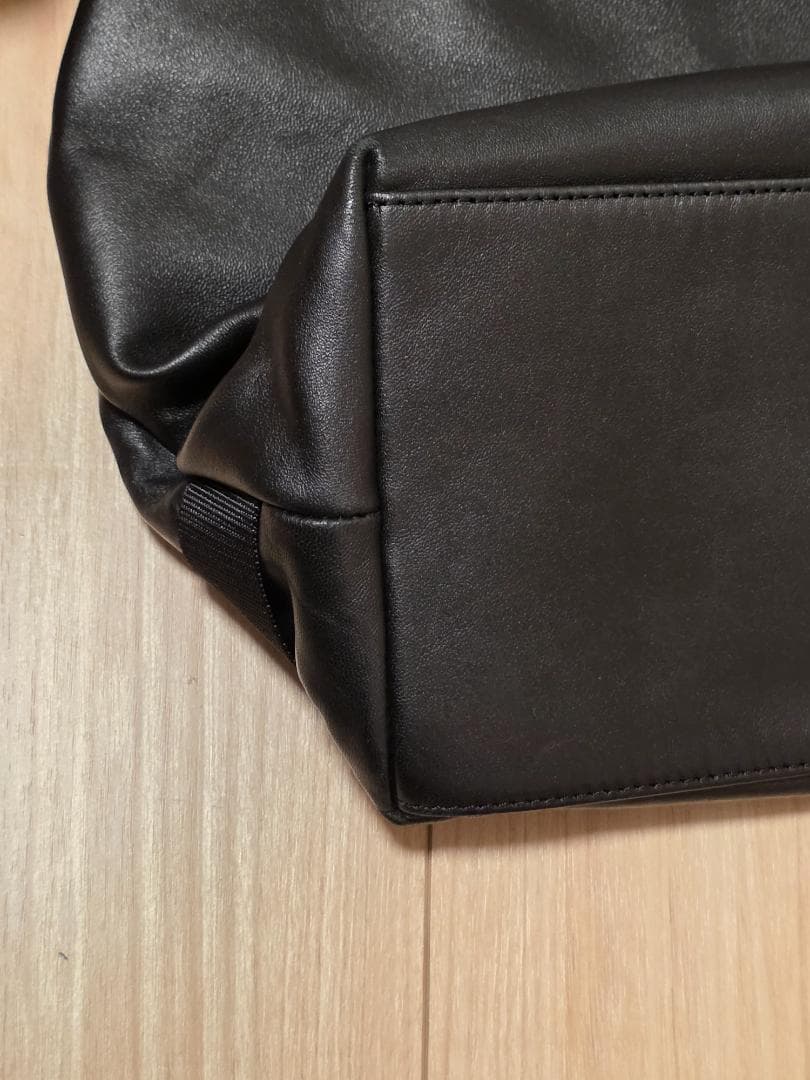 sacai マルチポケットトートバッグ