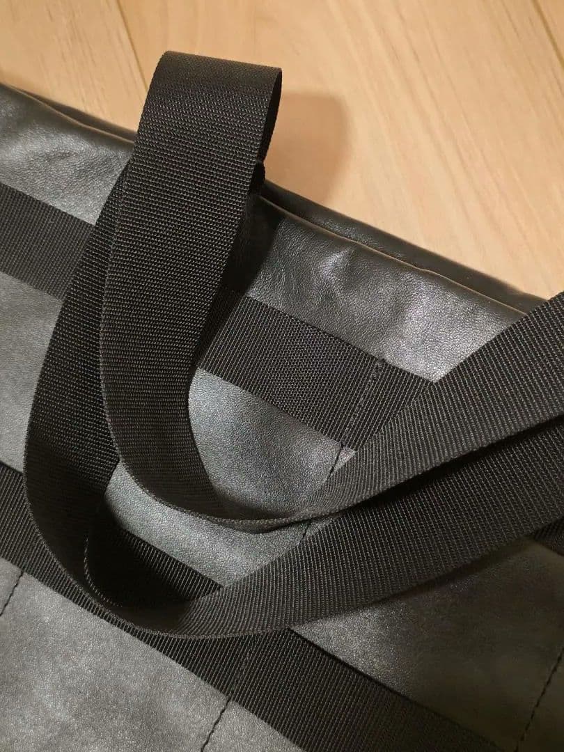 sacai マルチポケットトートバッグ