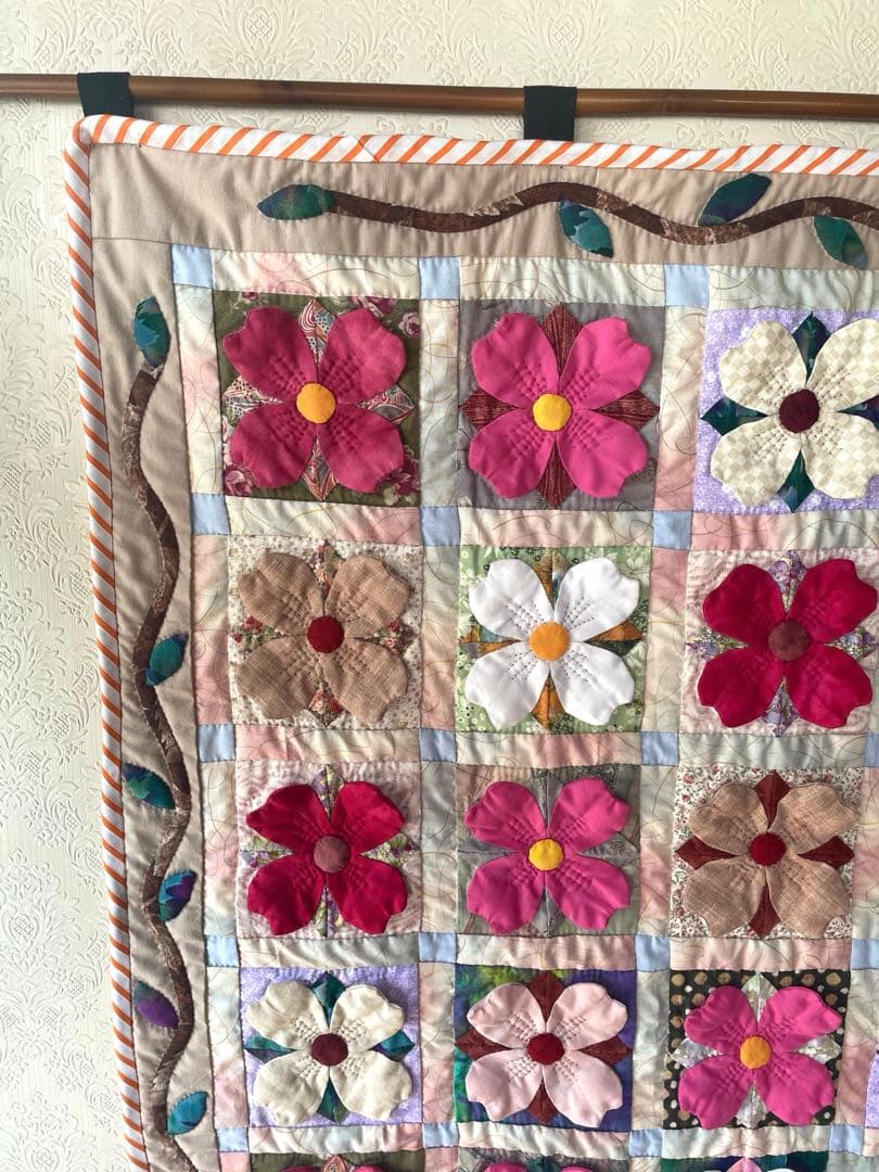 ハナミズキ　タペストリー　パッチワーク　ハンドメイド　大サイズ