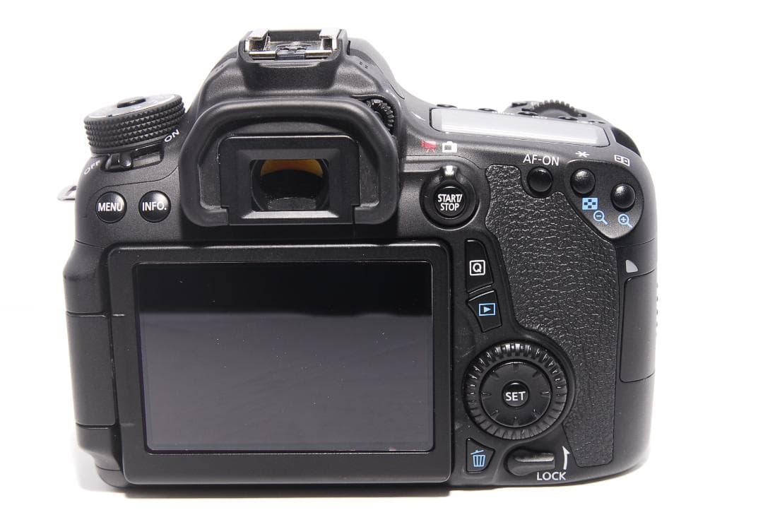 TRSY ✨ショット数少 美品✨Canon EOS 70Dダブルレンズ