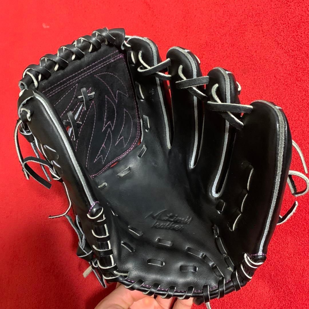 ウェブ曲げない型ノーリミット投手用グローブ